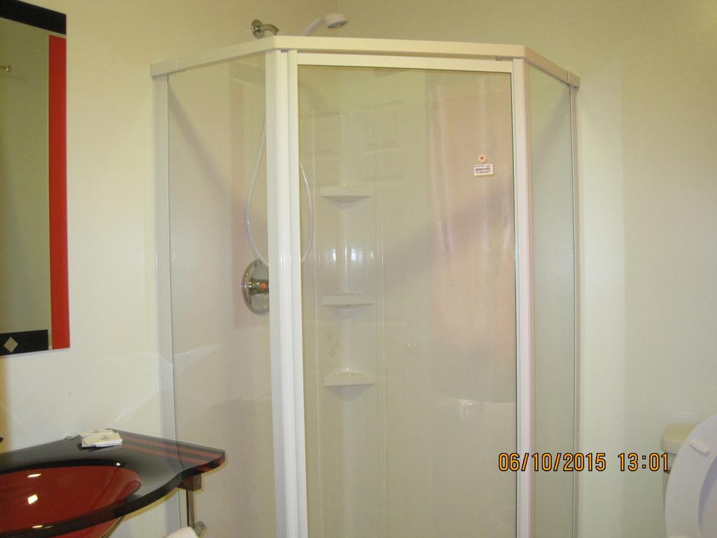 Stay Inn And Suites Niagarawatervallen Kamer foto